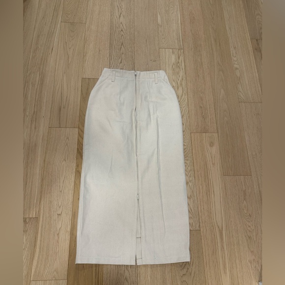 Brand new - Harly Jae Zipper Skirt - Mylk - Picture 3 of 6